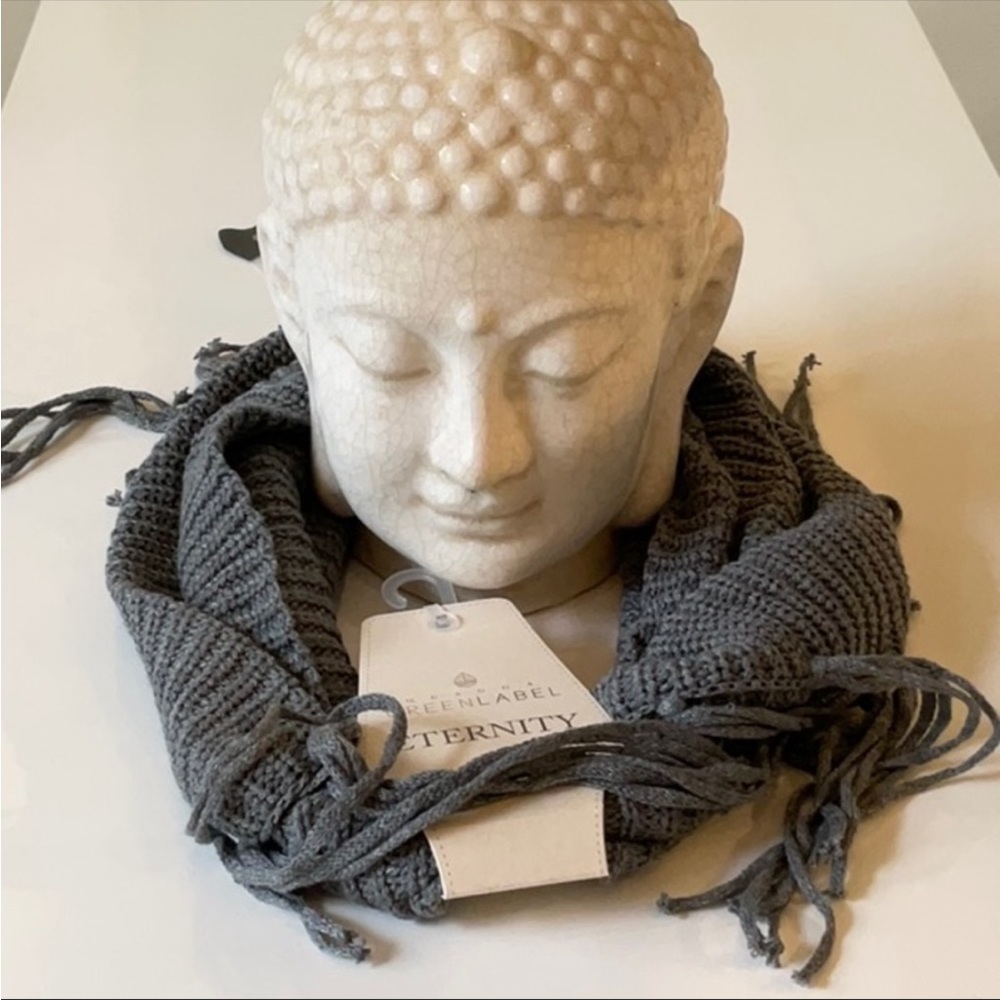 NWT QUAGGA Green Label Eternity Grey Knitted Infinity Scarf - Picture 2 of 9